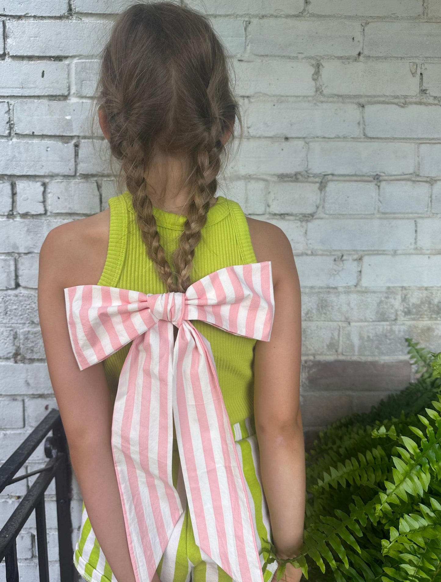 Eloise Hair Bow - Candy Stripe