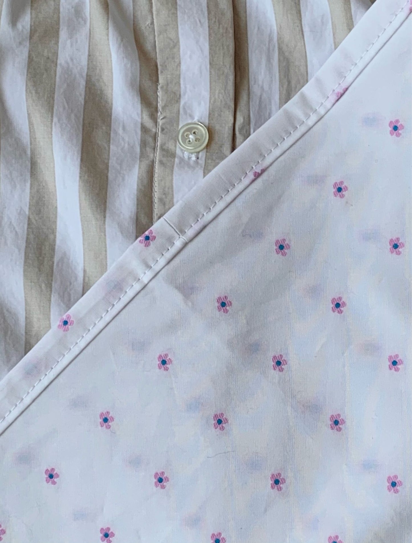 Triangle Scarf - Tiny Flowers